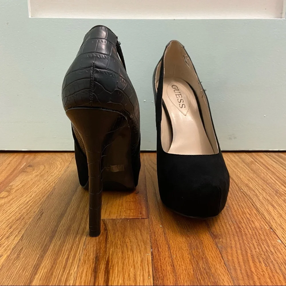 Guess Black High Heel Pumps - Picture 3 of 5